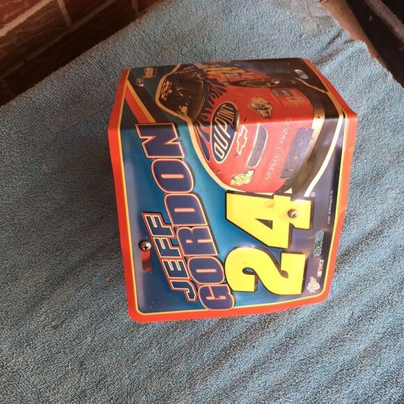 Jeff Jordan Birdhouse - Picture 2 of 10